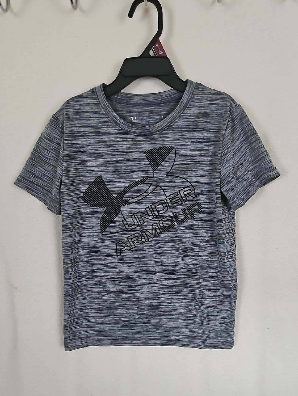 Under Armour Boys Gray Heather Performance Tee with Logo